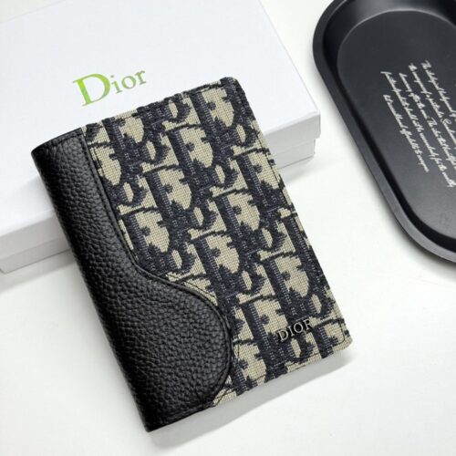 【AT11358】Dior（ディオール）Oblique柄パスポートケース - 最高の贅沢と洗練された美学 | Dior Paris