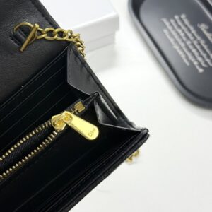 【AT11363】ディオールのエレガントな刺繍入り財布 - 優雅なデザインと高級感を持つ | Christian Dior