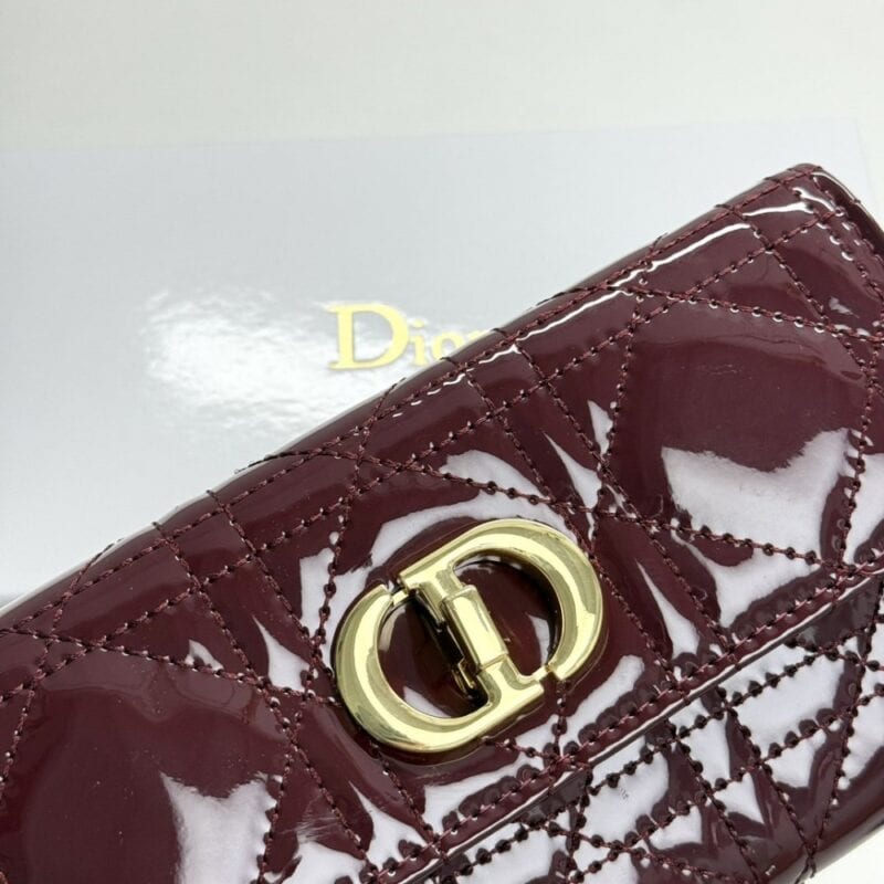 【AT11367】ディオール パテントレザーチェーンウォレット ベリーレッド | Dior