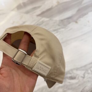 【AT11950】LOEWE（ロエベ）単色ベースボールキャップ - エレガントなファッションアイテム | Loewe