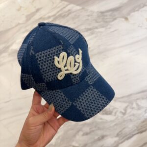 【AT11957】ルイ・ヴィトン LV クラシックな青色メッシュ野球帽 | Louis Vuitton Paris