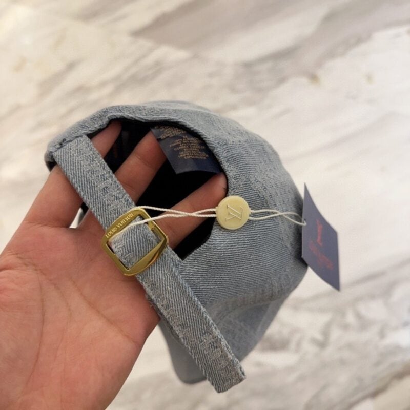 【AT11958】高級スポーツファッション ベースボールキャップ versatile（バーサタイル） | Louis Vuitton