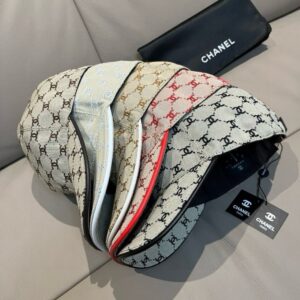 【AT11970】シャネルの高級ファッション野球帽 - ダブルCロゴ刺繍入り、帆布素材と牛革の最上級野球帽 | Chanel Paris