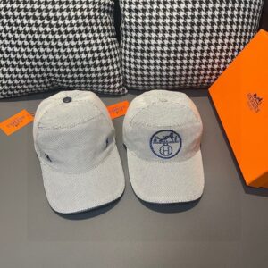 【AT11975】エルメス(Hermès) 高級キャンバス野球帽 - フランスの伝統とモダンなエレガンスを融合 | Hermès Paris