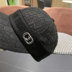 【AT11979】Dior（ディオール）の高級野球帽、都市のファッションとエレガントなエレガントさを演出 | Christian Dior