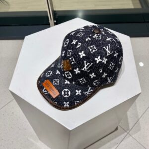 【AT11986】ルイ・ヴィトンのモノグラム柄ベースボールキャップ、シンボルデザインがオシャレさを演出 | LV