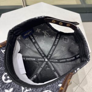【AT11986】ルイ・ヴィトンのモノグラム柄ベースボールキャップ、シンボルデザインがオシャレさを演出 | LV
