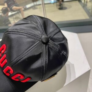 【AT11988】Gucci グッチ レザーロゴ野球帽 黒赤 ファッショントレンド ストリートファッション | Gucci Italy