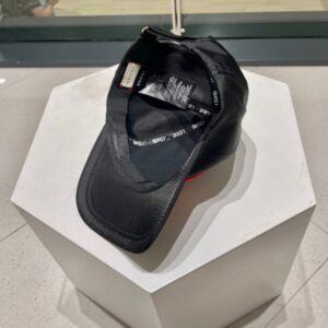 【AT11988】Gucci グッチ レザーロゴ野球帽 黒赤 ファッショントレンド ストリートファッション | Gucci Italy