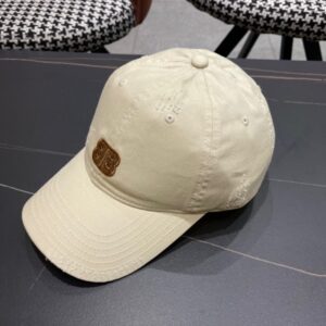 【AT11998】バレンシアガのクラシックなアイボリー野球帽、日常スタイリングに最適 | Balenciaga