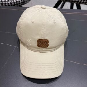 【AT11998】バレンシアガのクラシックなアイボリー野球帽、日常スタイリングに最適 | Balenciaga
