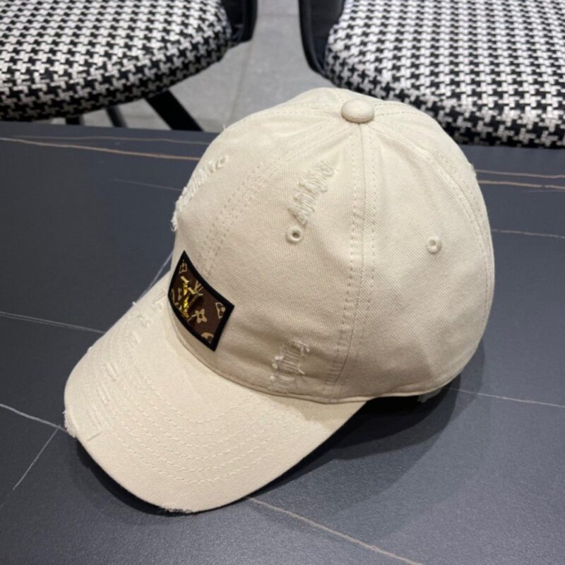 【AT12001】ルイ・ヴィトン LV モノグラムエンブレム ベースボールキャップ、ウォッシュコットン素材、男女兼用、ストリートフォトに最適 | Louis Vuitton Malletier