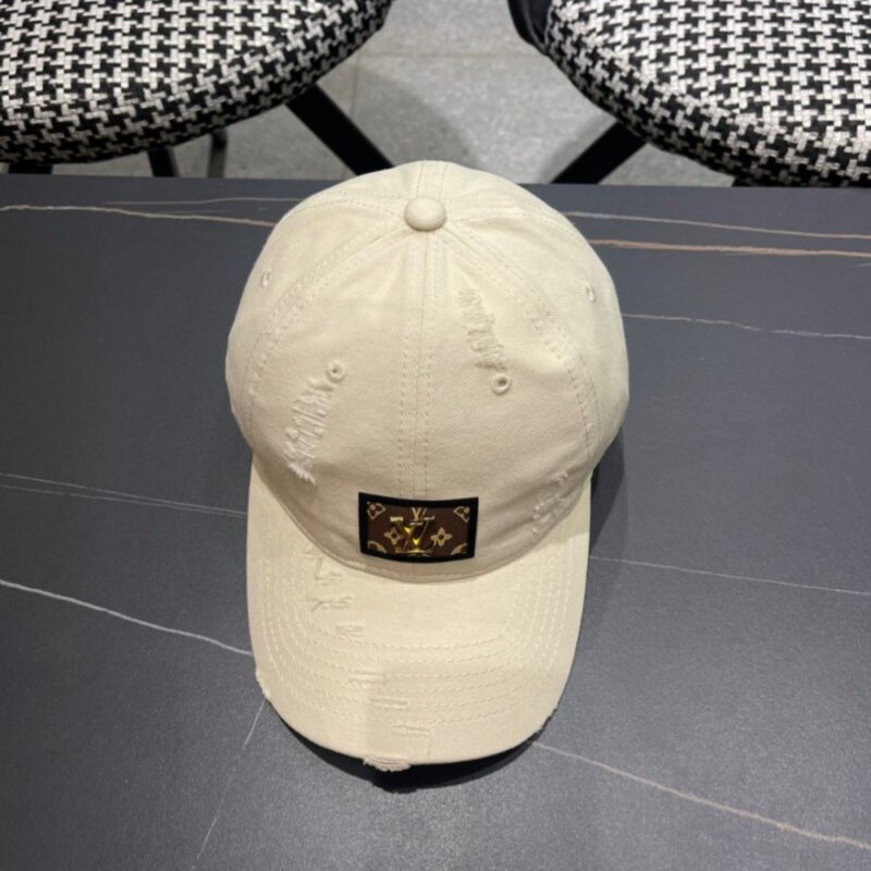 【AT12001】ルイ・ヴィトン LV モノグラムエンブレム ベースボールキャップ、ウォッシュコットン素材、男女兼用、ストリートフォトに最適 | Louis Vuitton Malletier