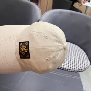 【AT12001】ルイ・ヴィトン LV モノグラムエンブレム ベースボールキャップ、ウォッシュコットン素材、男女兼用、ストリートフォトに最適 | Louis Vuitton Malletier