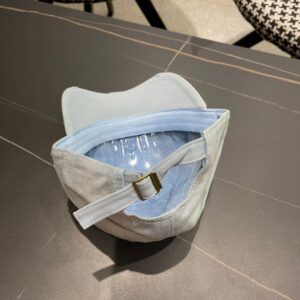 【AT12002】ルイ・ヴィトン2025年春夏コレクションの高級氷河ホワイトベースボールキャップ | Louis Vuitton Paris