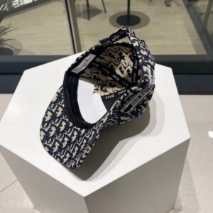 【AT12004】Dior（ディオール）ロゴキャップ - 高級ラグジュアリーブランドのトレンディなアクセサリー | Dior Paris