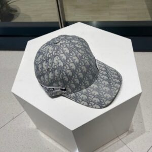 【AT12006】ディオールDiorフラワーリーフキャップ: ファッションとエレガンスの完璧な融合 | Christian Dior