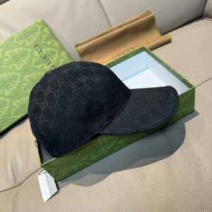 【AT12008】グッチのクラシックなベースボールキャップ - 高級感と都会のファッションアイテム | Gucci