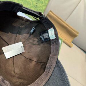 【AT12008】グッチのクラシックなベースボールキャップ - 高級感と都会のファッションアイテム | Gucci