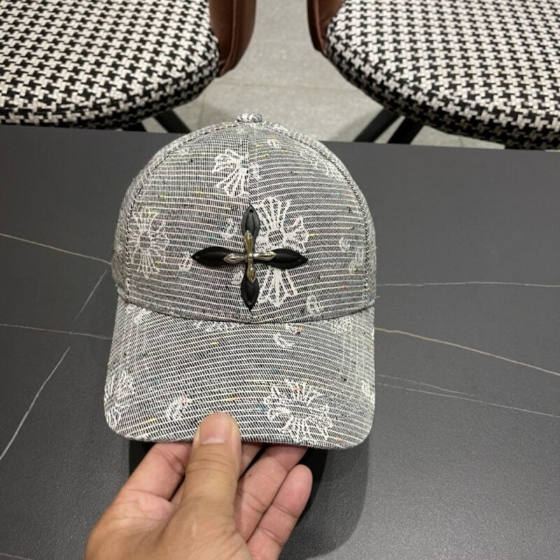 【AT12021】Chrome Hearts ヴィンテージ 十字架 メタルバッジ ベースボールキャップ | Chrome Hearts