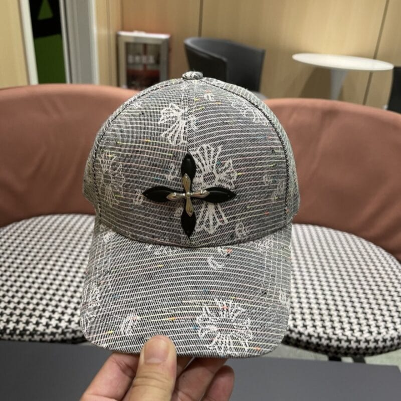 【AT12021】Chrome Hearts ヴィンテージ 十字架 メタルバッジ ベースボールキャップ | Chrome Hearts