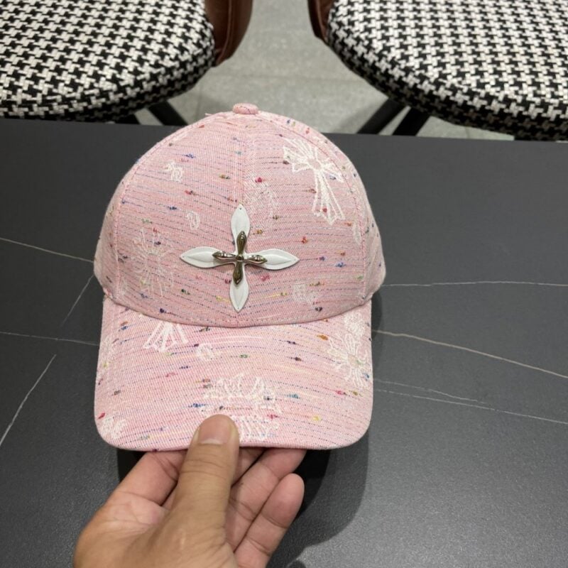 【AT12022】クロム ハーツ(Chrome Hearts) ロゴ入りピンクベースボールキャップ | Chrome Hearts