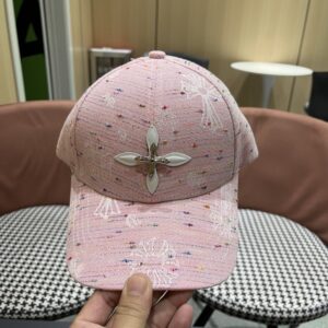【AT12022】クロム ハーツ(Chrome Hearts) ロゴ入りピンクベースボールキャップ | Chrome Hearts