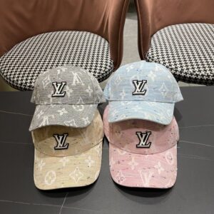 【AT12025】ルイ・ヴィトン（Louis Vuitton）2025年限定ピンクベースボールキャップ | Louis Vuitton Malletier