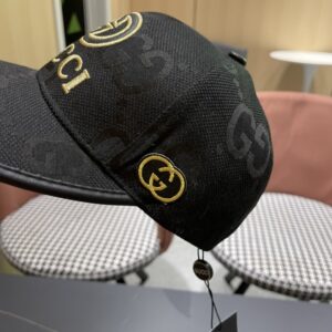 【AT12026】グッチの高級ボールキャップ | ブラック＆ゴールドのストリートファッションアクセント | Gucci Italy