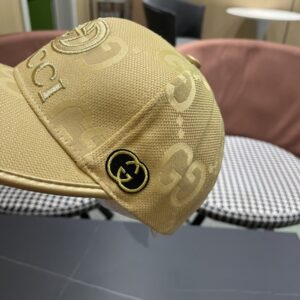 【AT12027】Gucci（グッチ）クラシックGGロゴ・ベースボールキャップ - オンラインショップで見つける | Gucci Italy