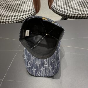 【AT12032】ルイ・ヴィトン刺繍入り野球帽 - ラグジュアリーなファッションアクセサリー | Louis Vuitton Paris