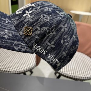 【AT12032】ルイ・ヴィトン刺繍入り野球帽 - ラグジュアリーなファッションアクセサリー | Louis Vuitton Paris