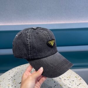 【AT12034】プラダデニムベースボールキャップ ウォッシュ加工デザイン ハイエンドファッション | Prada