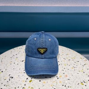 【AT12035】プラダのハイエンドデニムキャップ - ナチュラルな質感と贅沢なストリートスタイル | Prada