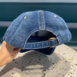 【AT12035】プラダのハイエンドデニムキャップ - ナチュラルな質感と贅沢なストリートスタイル | Prada