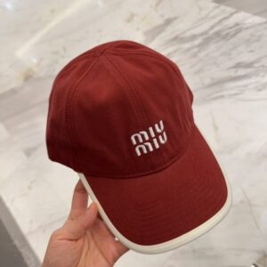 【AT12043】ミュウミュウ Miu Miu カスタムコレクション ワインレッド ロゴ刺繍 ベースボールキャップ | Miu Miu