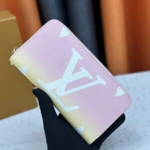 【AT13383】ルイヴィトンLV夏のBy The Poolシリーズ モノグラムキャンバス財布 人気女性のための上品なグラデーションカラー財布 | Louis Vuitton
