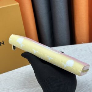 【AT13383】ルイヴィトンLV夏のBy The Poolシリーズ モノグラムキャンバス財布 人気女性のための上品なグラデーションカラー財布 | Louis Vuitton