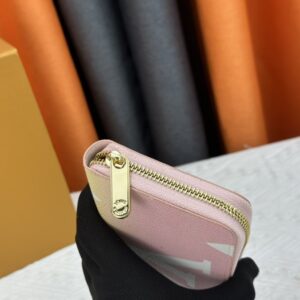 【AT13383】ルイヴィトンLV夏のBy The Poolシリーズ モノグラムキャンバス財布 人気女性のための上品なグラデーションカラー財布 | Louis Vuitton