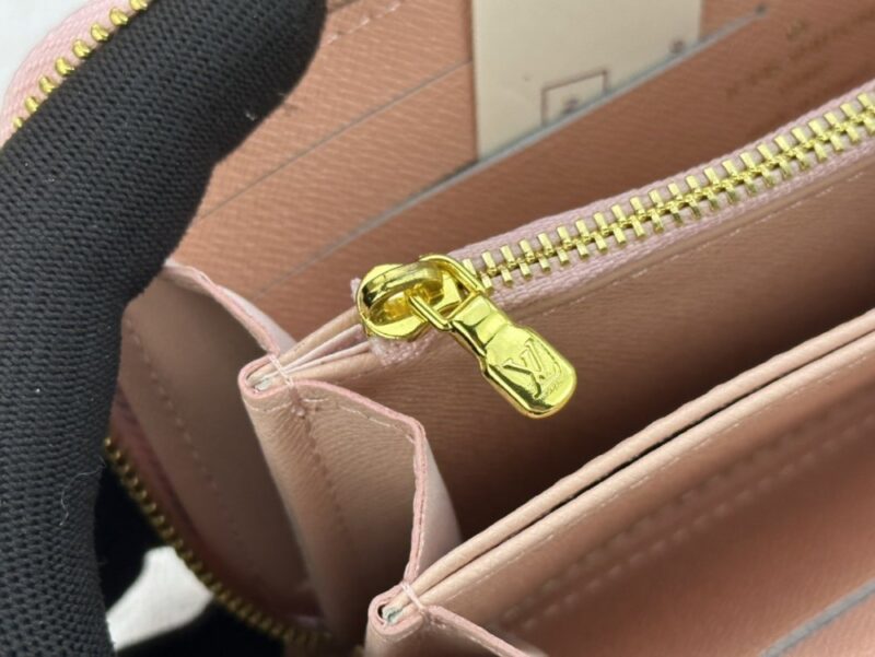 【AT13383】ルイヴィトンLV夏のBy The Poolシリーズ モノグラムキャンバス財布 人気女性のための上品なグラデーションカラー財布 | Louis Vuitton