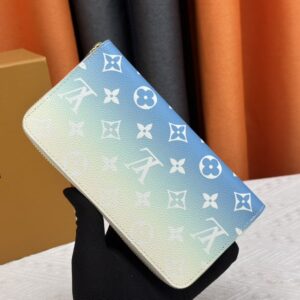 【AT13384】ルイ・ヴィトン グラデーションブルーウォレット - 海を感じる高級ファッションアクセサリー | LV