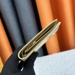 【AT13388】ルイ・ヴィトン トロピカルウォレット - ハイエンドな贅沢さとリゾート魅力を表現 | LV