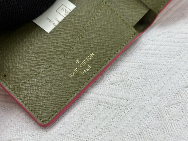 【AT13390】ルイヴィトン モノグラムサーフィン財布 - エレガントなトロピカルデザイン | Louis Vuitton Paris