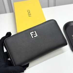 【AT13393】フェンディの高級トップグレイン牛革財布 - 贅沢なブラックデザイン | Fendi