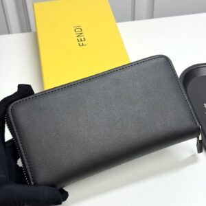 【AT13393】フェンディの高級トップグレイン牛革財布 - 贅沢なブラックデザイン | Fendi
