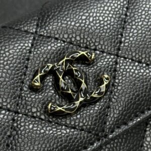 【AT13394】シャネルのクラシックキルティングウォレット：上質な牛革でエレガントなデザイン | Chanel