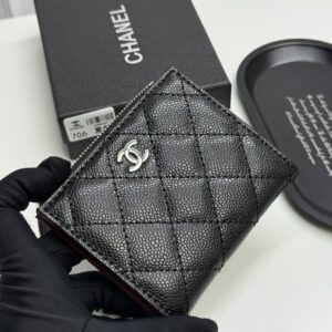 【AT13395】シャネルの贅沢なダイヤ型財布 - エレガントな日常必需品 | Chanel