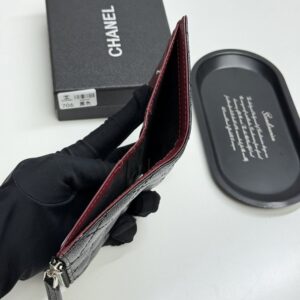 【AT13395】シャネルの贅沢なダイヤ型財布 - エレガントな日常必需品 | Chanel