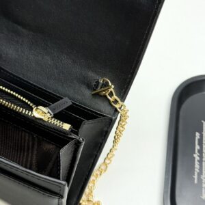 【AT13401】グッチのクラシックな馬ビット飾り長財布 - 贅沢な輸入牛革素材と高級感 | Gucci Firenze