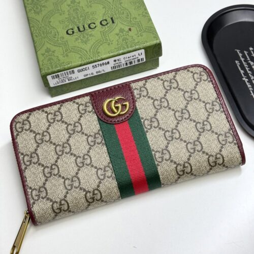 【AT13404】グッチのクラシックな仔牛革ウォレット、多機能デザイン、日常の収納ニーズに対応 | Gucci Italy